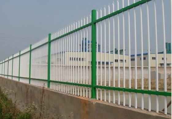 道路铁艺护栏安装定做哪家好？？？？？？？
