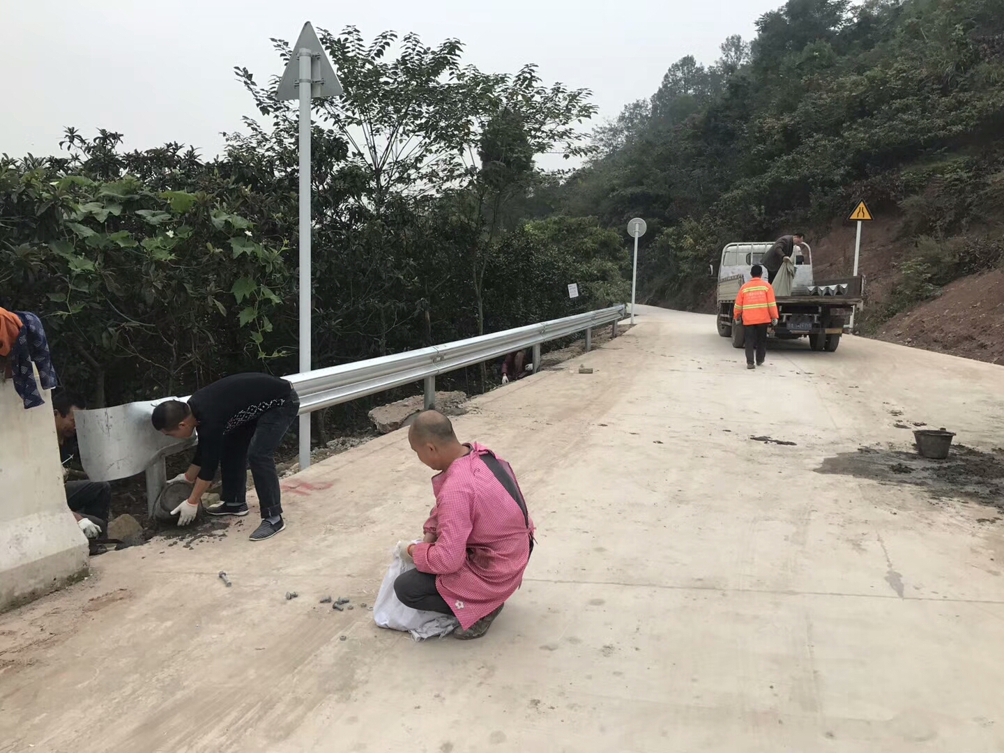 波形护栏怎么验收？？？？？
